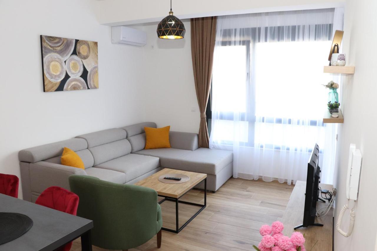 Eagles Apartments & Suites Ulcinj Eksteriør bilde