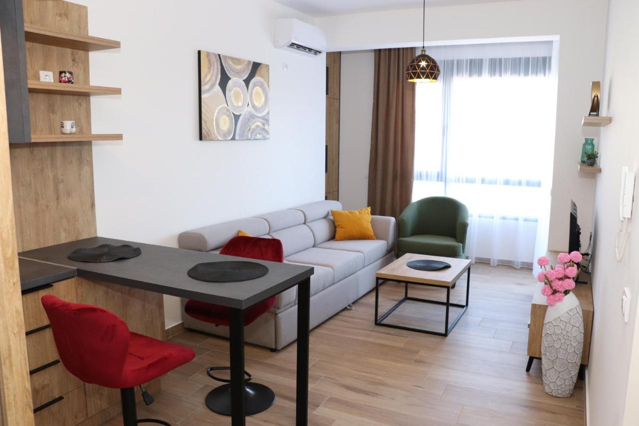 Eagles Apartments & Suites Ulcinj Eksteriør bilde