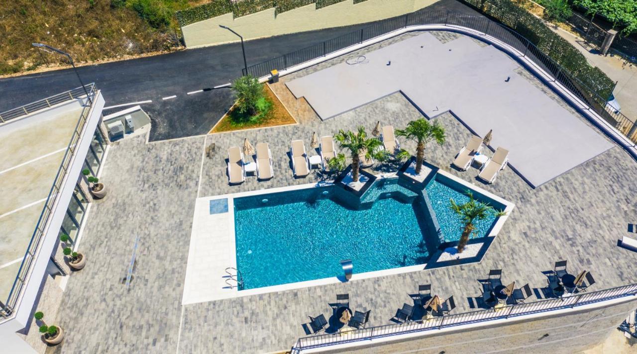 Eagles Apartments & Suites Ulcinj Eksteriør bilde