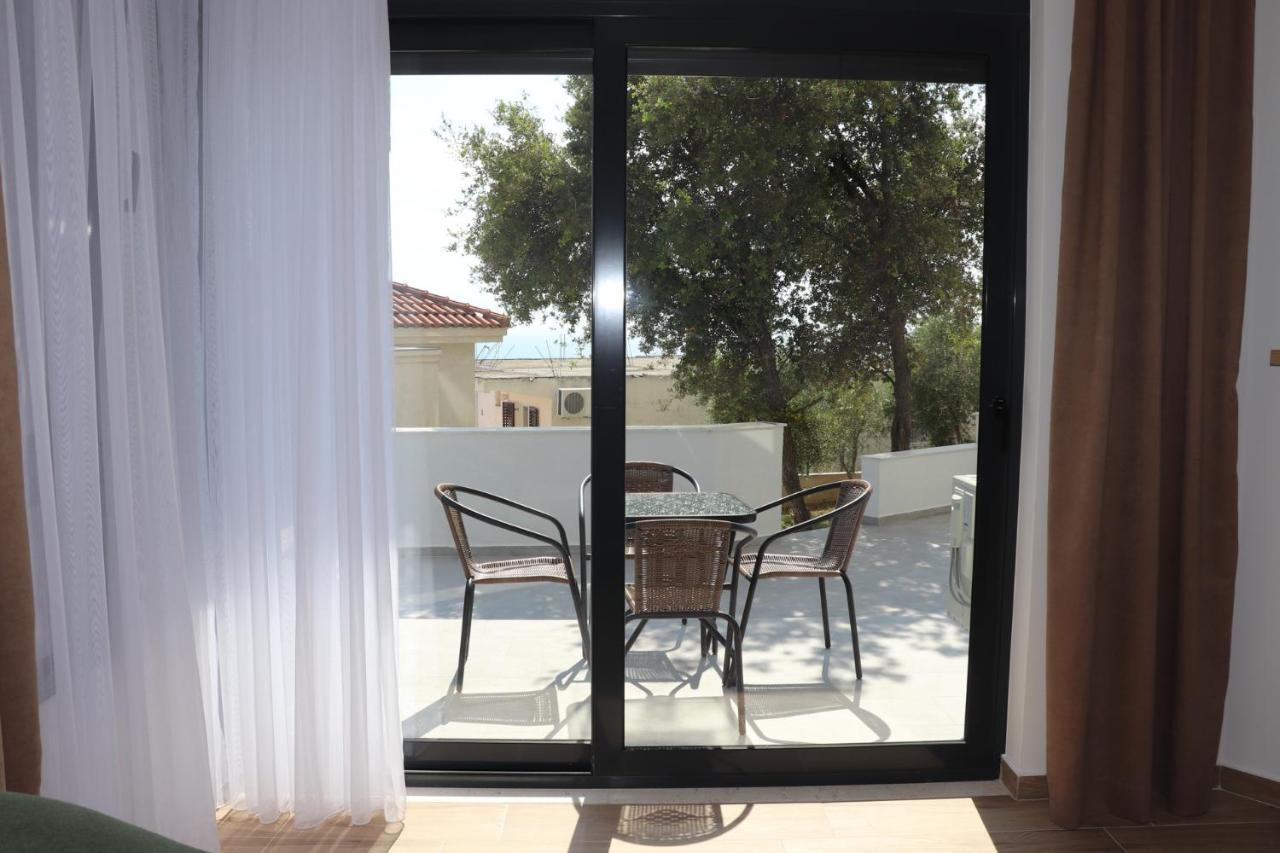Eagles Apartments & Suites Ulcinj Eksteriør bilde