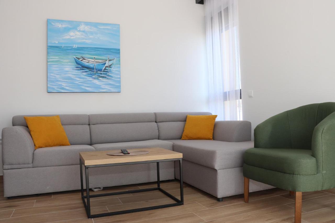 Eagles Apartments & Suites Ulcinj Eksteriør bilde