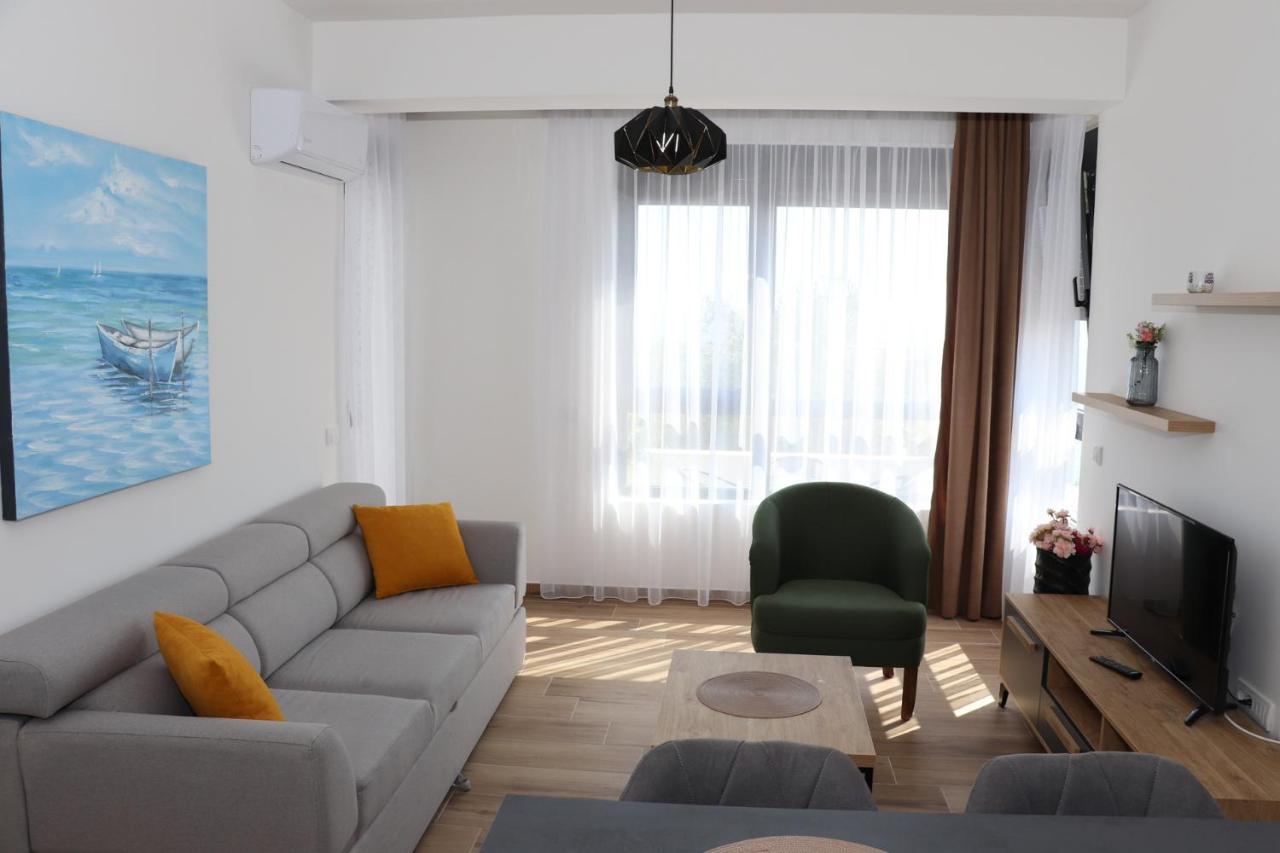 Eagles Apartments & Suites Ulcinj Eksteriør bilde