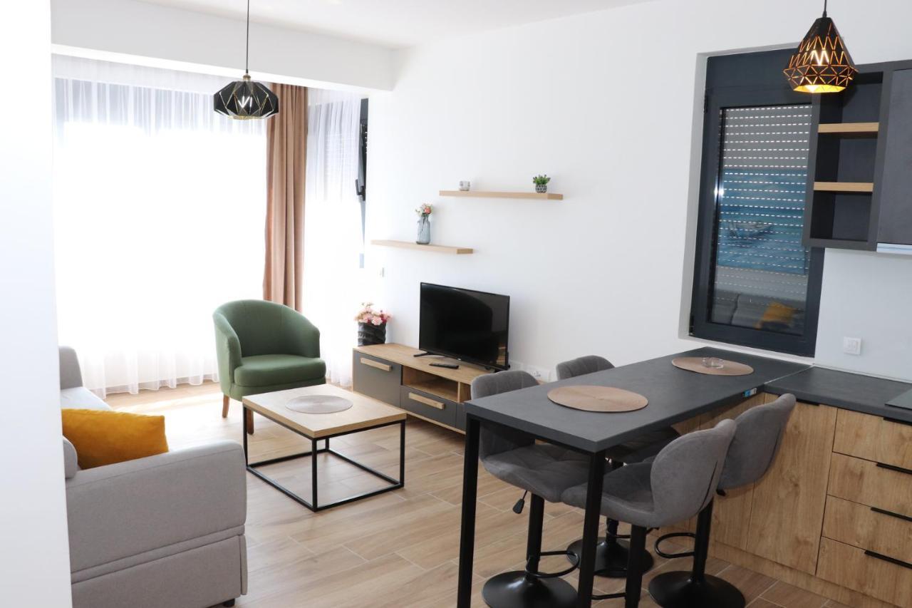 Eagles Apartments & Suites Ulcinj Eksteriør bilde