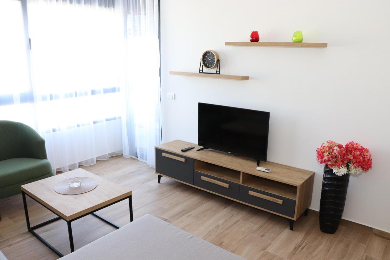 Eagles Apartments & Suites Ulcinj Eksteriør bilde