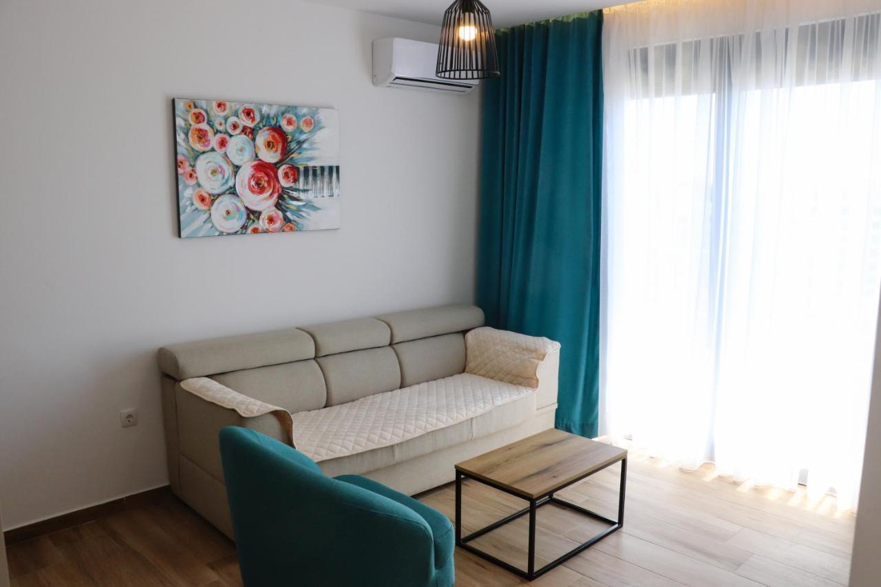 Eagles Apartments & Suites Ulcinj Eksteriør bilde